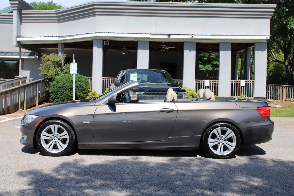 Used 2011 BMW 335i Convertible RWD image 4