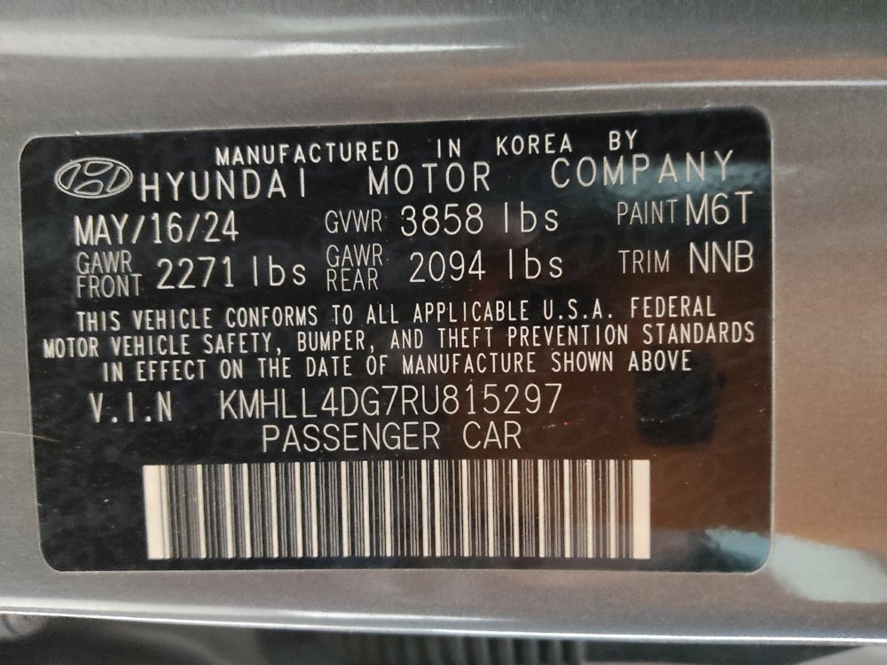 Used 2024 Hyundai Elantra SE image 33