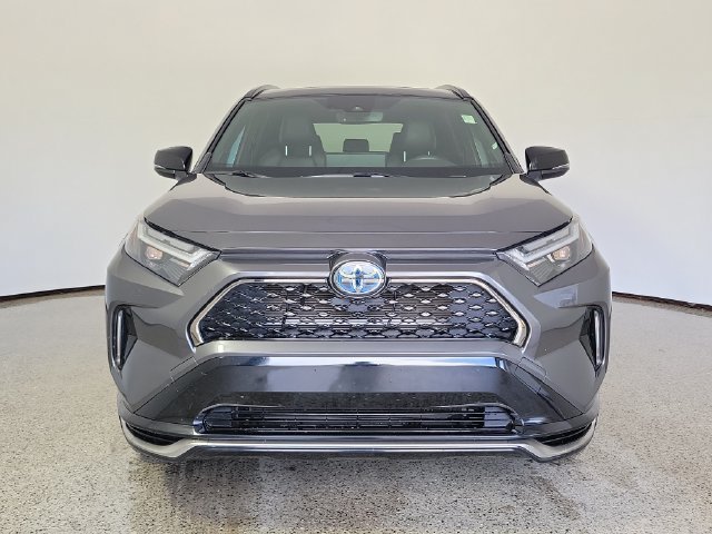 Used 2024 Toyota RAV4 XSE AWD/4WD image 3