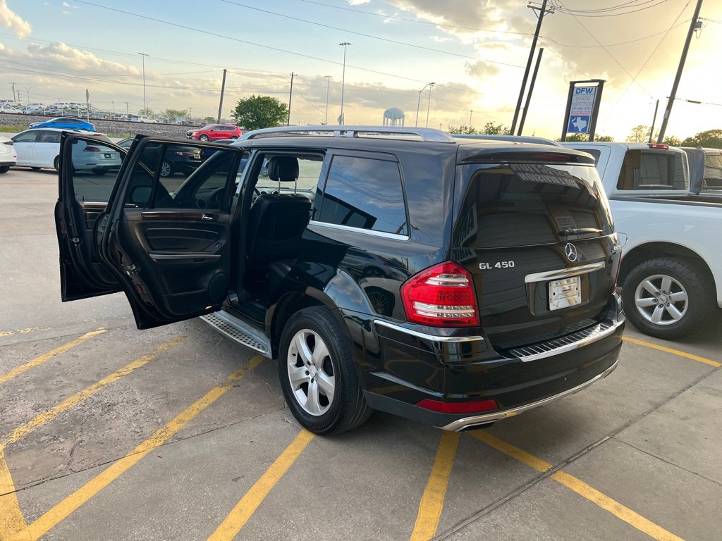 Used 2010 Mercedes-Benz GL 450 4MATIC image 9