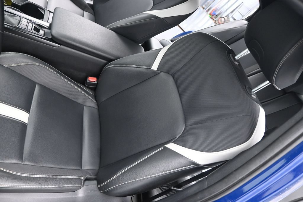 Used 2025 Toyota Camry SE FWD image 9