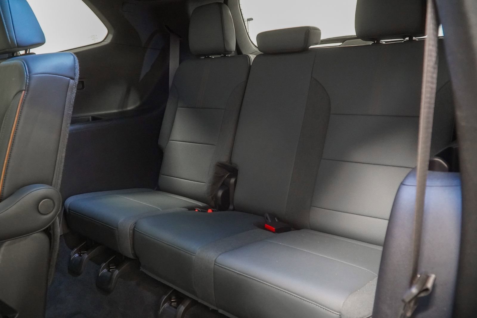 Used 2024 GMC Acadia AT4 w/ Luxury Package AWD/4WD image 44