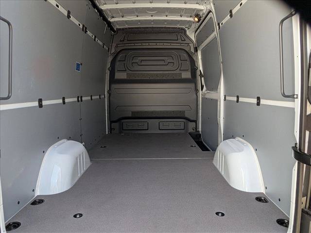 New 2026 Mercedes-Benz Sprinter 2500 image 14