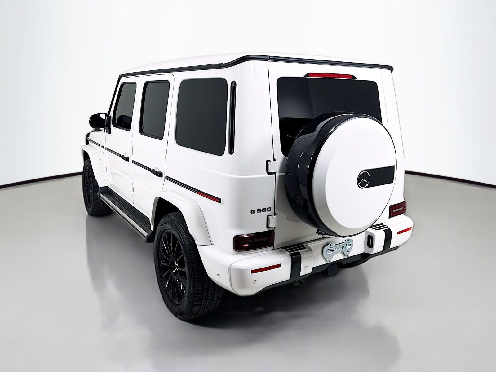 Used 2023 Mercedes-Benz G 550 image 5