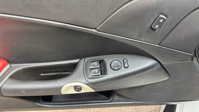 Used 2013 Chevrolet Corvette Convertible image 14