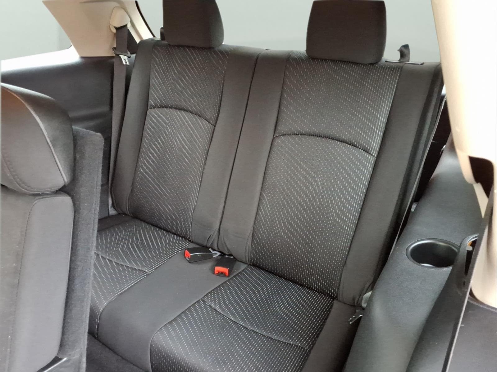 Used 2018 Dodge Journey SE w/ Blacktop Package FWD image 29