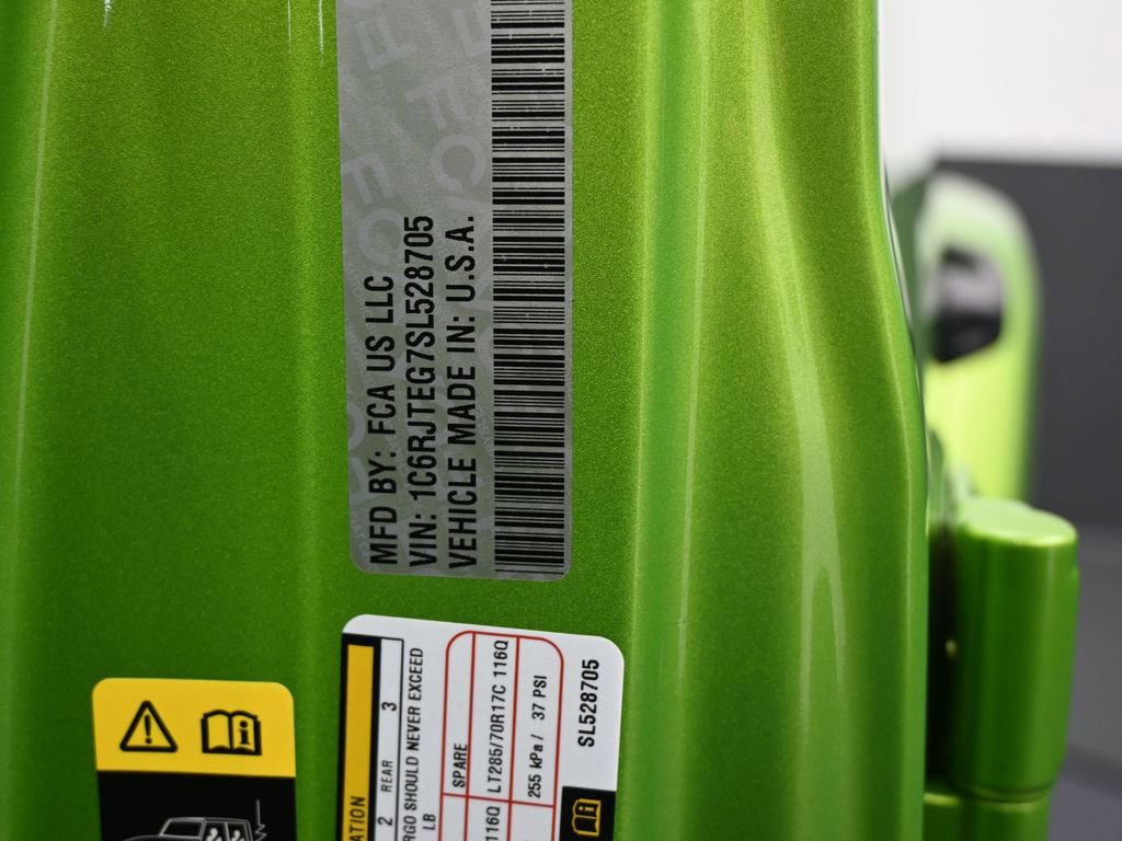 Used 2025 Jeep Gladiator Mojave image 20