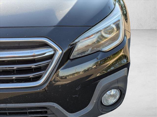Used 2019 Subaru Outback 3.6R Touring w/ Popular Package #3A AWD/4WD image 9
