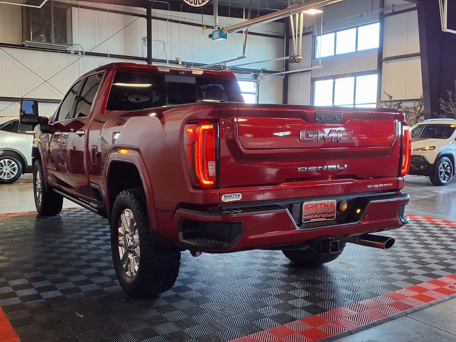 Used 2022 GMC Sierra 2500 Denali w/ Denali Ultimate Package image 4
