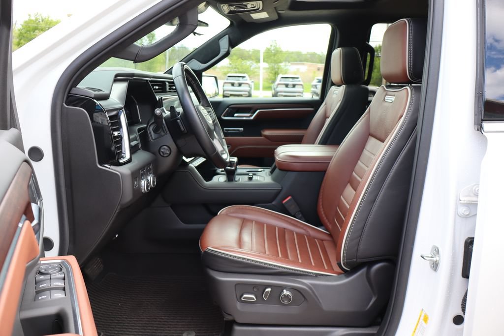 Used 2025 GMC Sierra 1500 Denali Ultimate AWD/4WD image 16