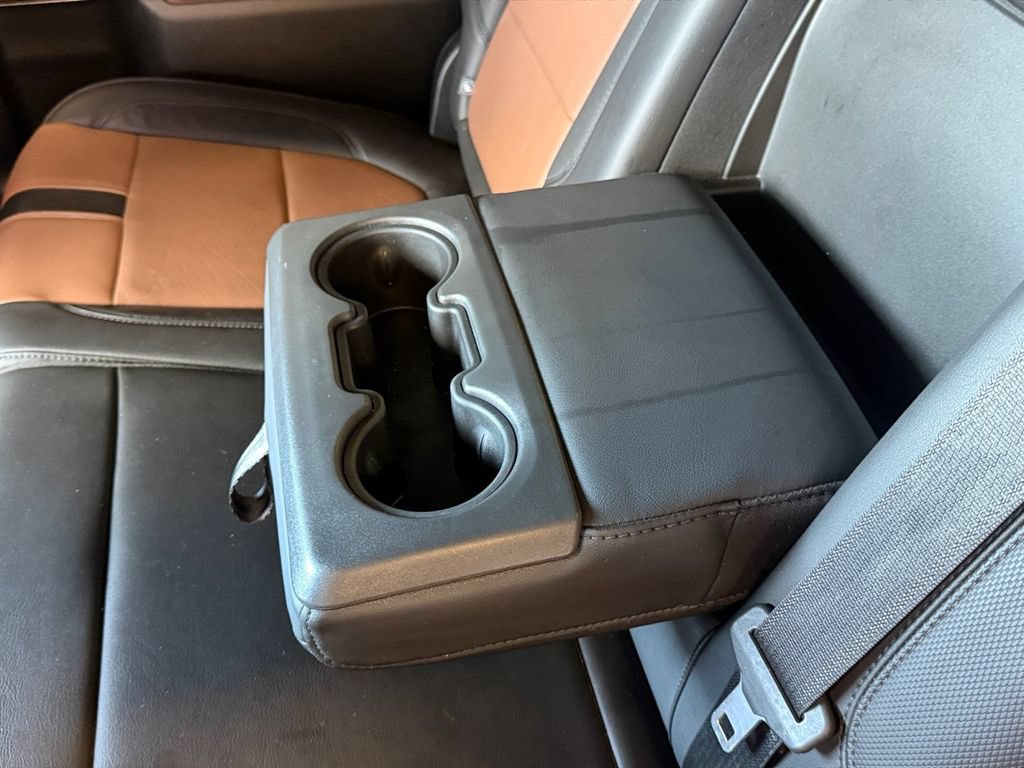 Used 2021 Chevrolet Silverado 1500 High Country w/ Technology Package AWD/4WD image 27