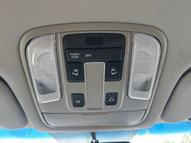 Used 2019 Kia Sedona EX FWD image 16