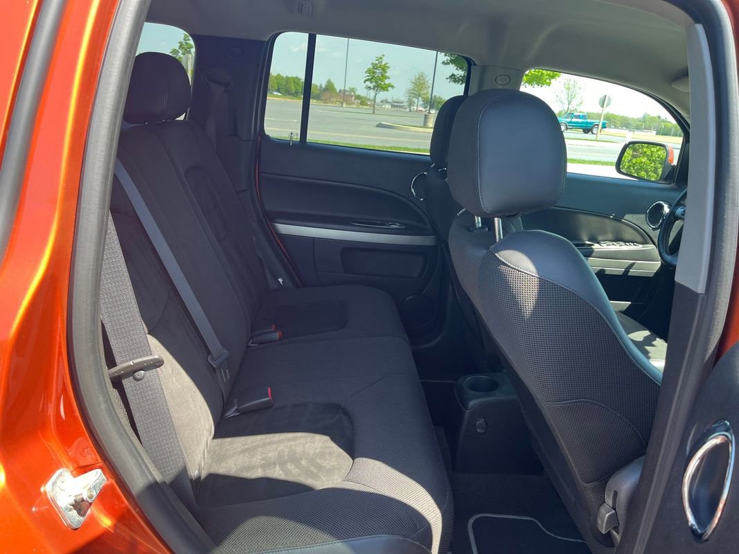 Used 2008 Chevrolet HHR SS FWD image 13