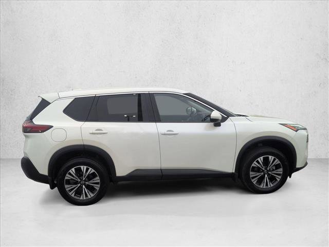 Used 2023 Nissan Rogue SV image 4