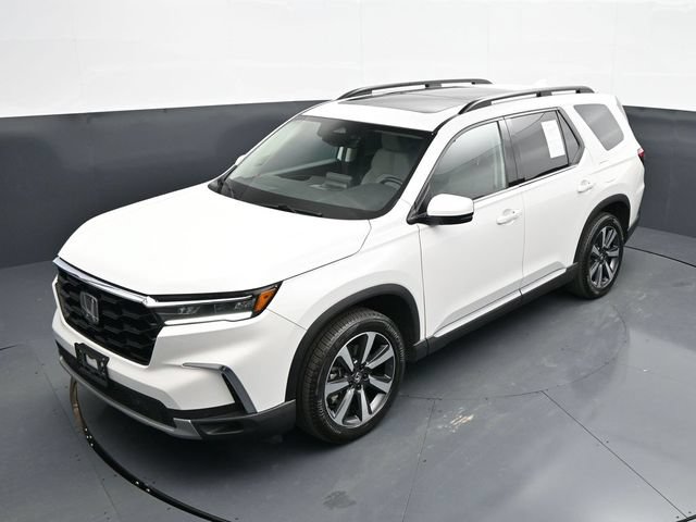 Used 2025 Honda Pilot Touring image 28