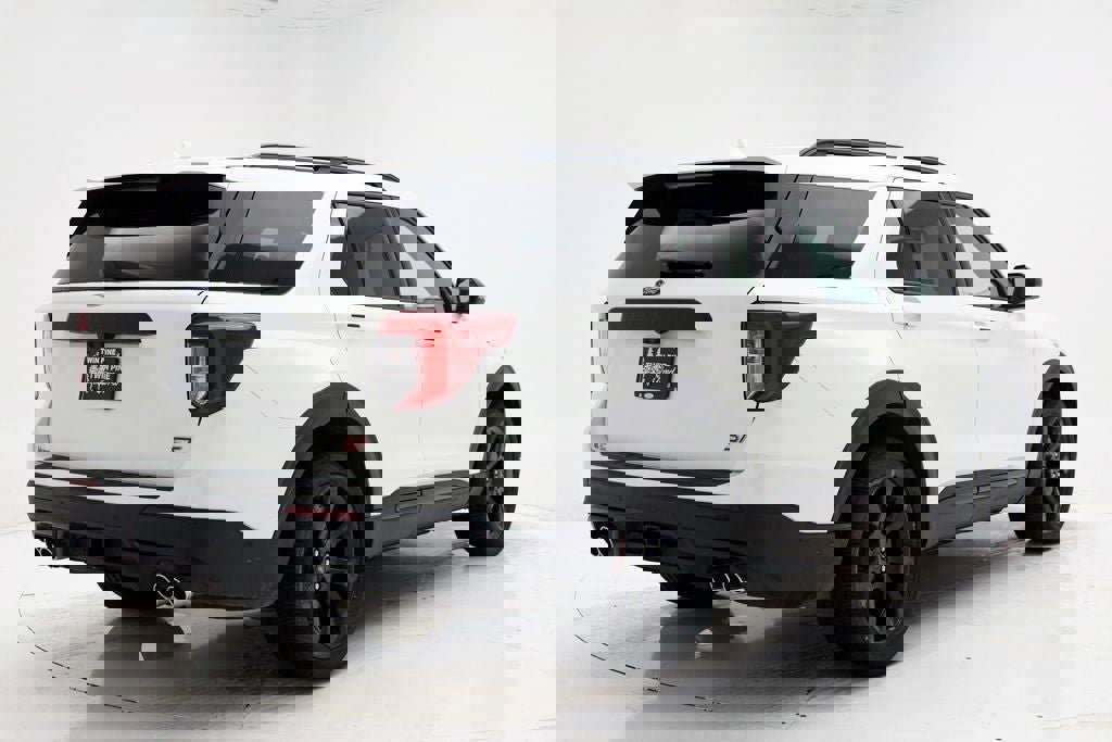 Used 2022 Ford Explorer ST w/ Equipment Group 401A image 8