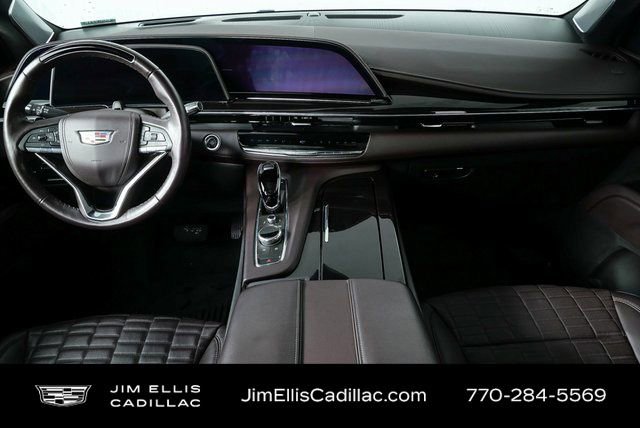 Used 2023 Cadillac Escalade ESV Sport Platinum w/ LPO, ONYX Package image 17