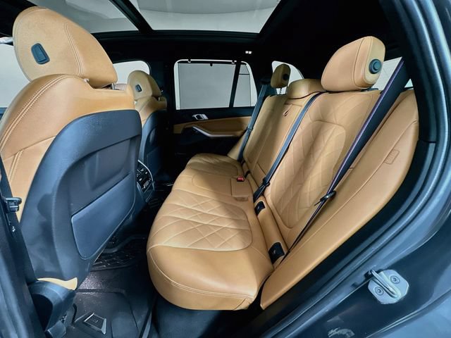Used 2023 BMW X5 xDrive40i AWD/4WD image 27