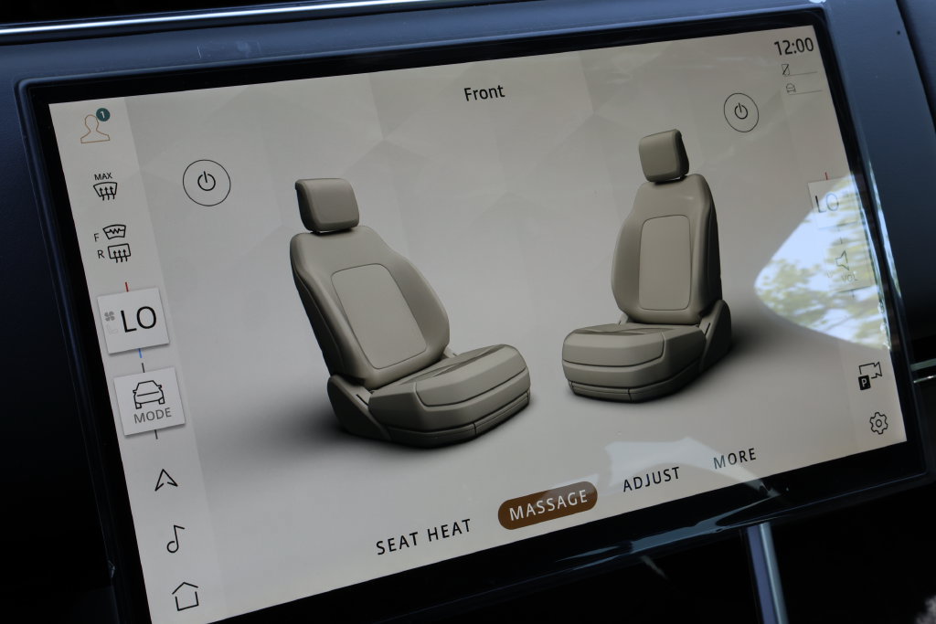 New 2026 Land Rover Range Rover SE AWD/4WD image 18