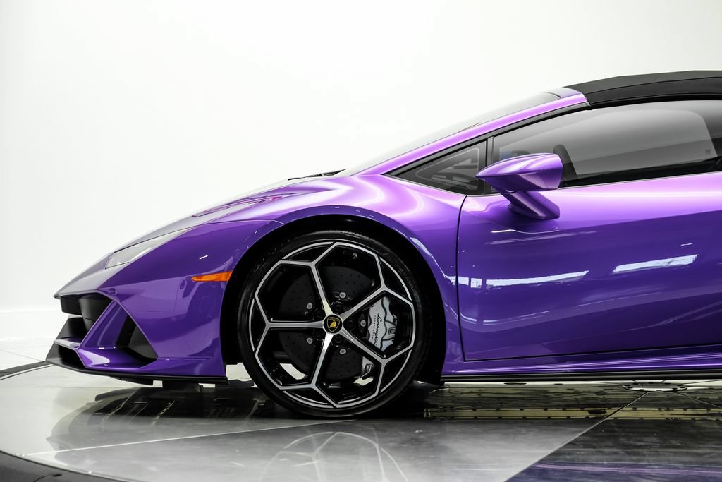 Used 2024 Lamborghini Huracan EVO AWD/4WD image 13