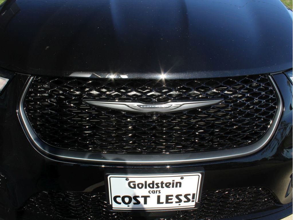 New 2026 Chrysler Pacifica Limited w/ S Appearance Package image 37