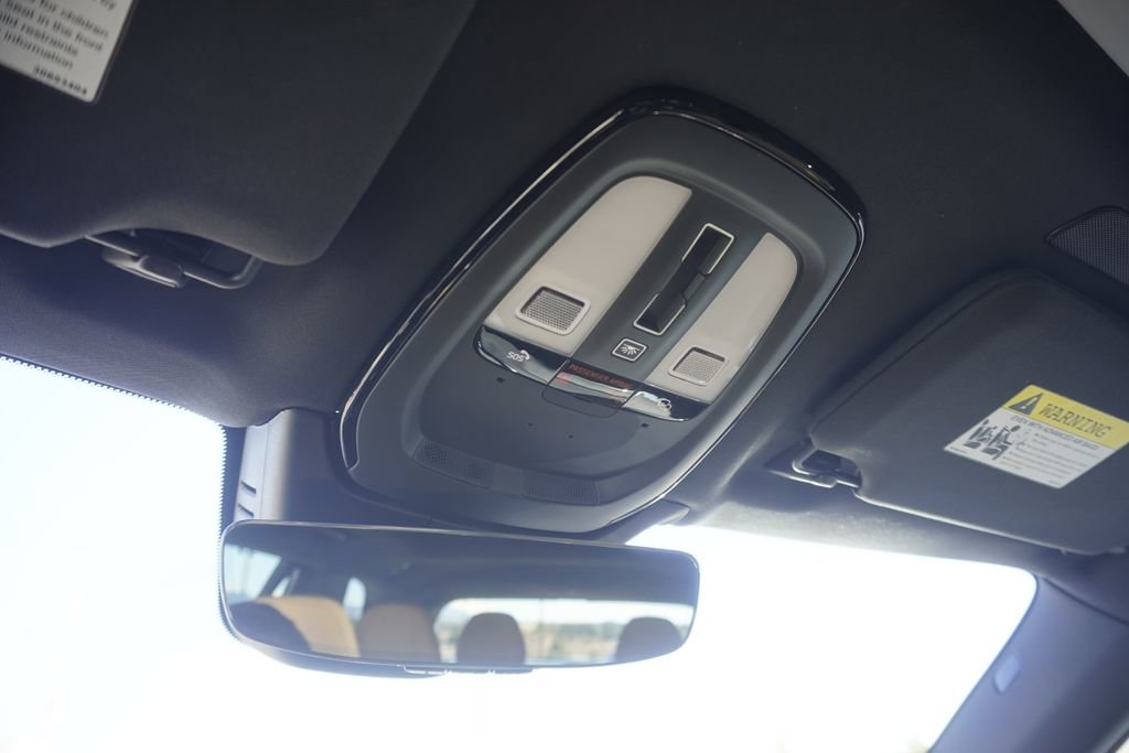 Used 2023 Volvo XC90 B6 Ultimate image 16