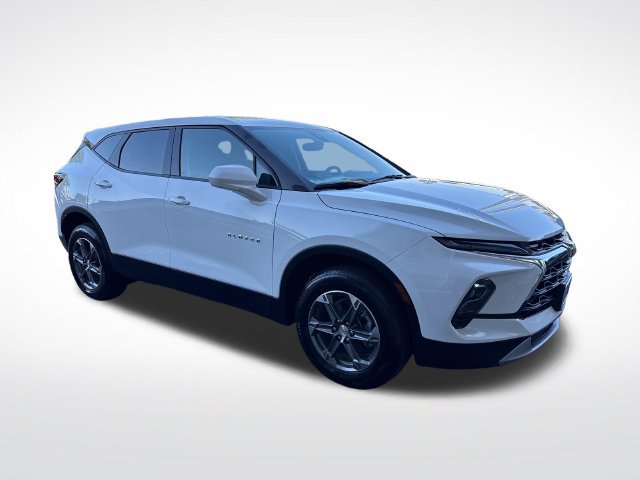 Certified 2025 Chevrolet Blazer LT FWD image 8