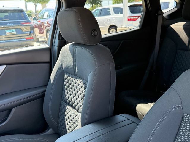 Used 2019 Chevrolet Blazer LT AWD/4WD image 16