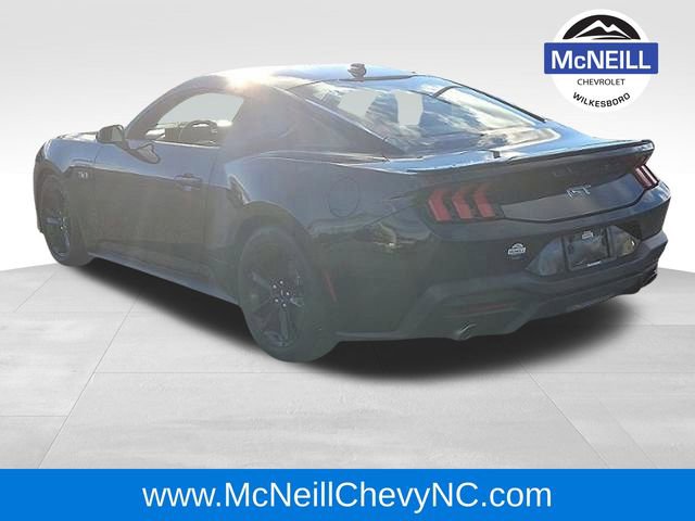 Used 2025 Ford Mustang GT image 6