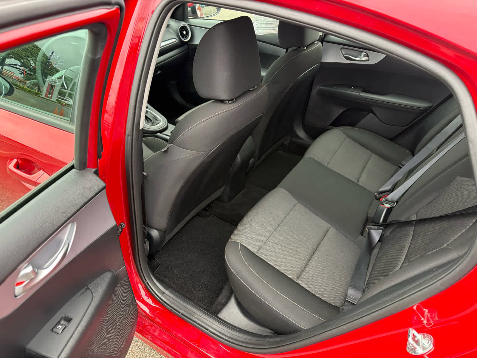 Used 2024 Kia Forte LXS image 27