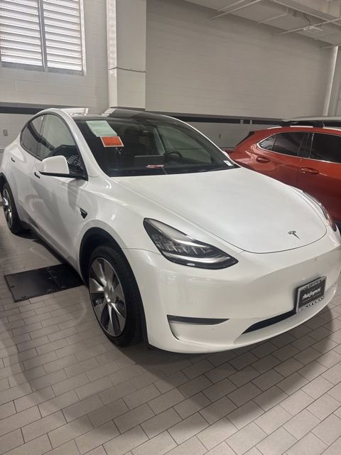 Used 2020 Tesla Model Y Long Range image 3