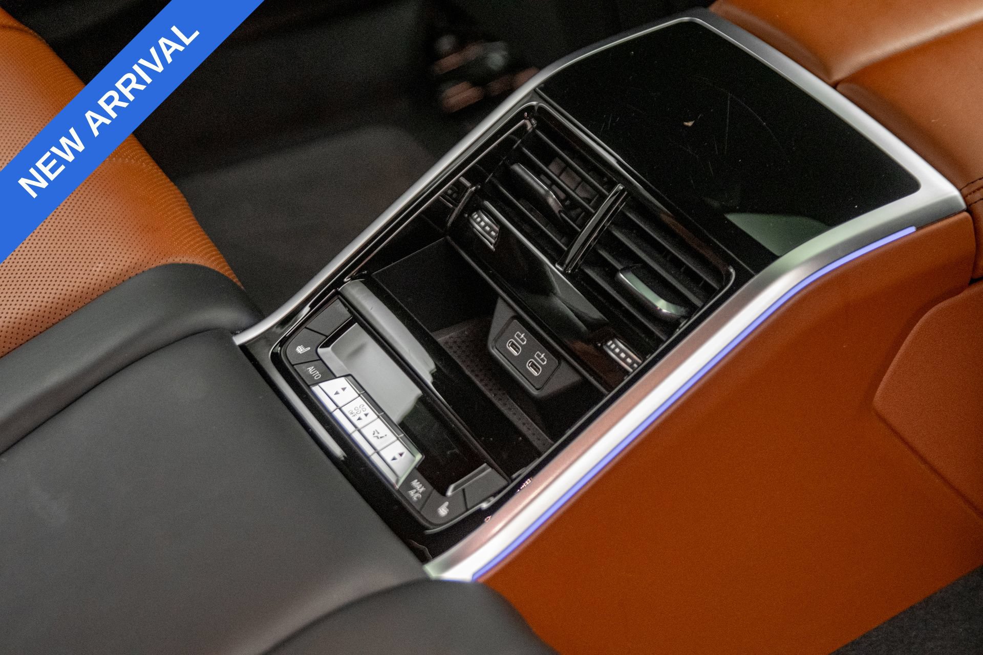 Used 2024 BMW ALPINA B8 xDrive Gran Coupe AWD/4WD image 32