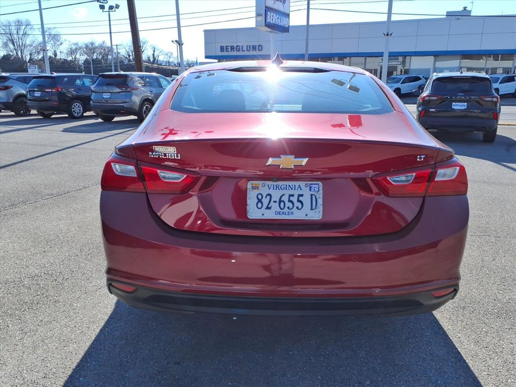 Used 2024 Chevrolet Malibu LT FWD image 4