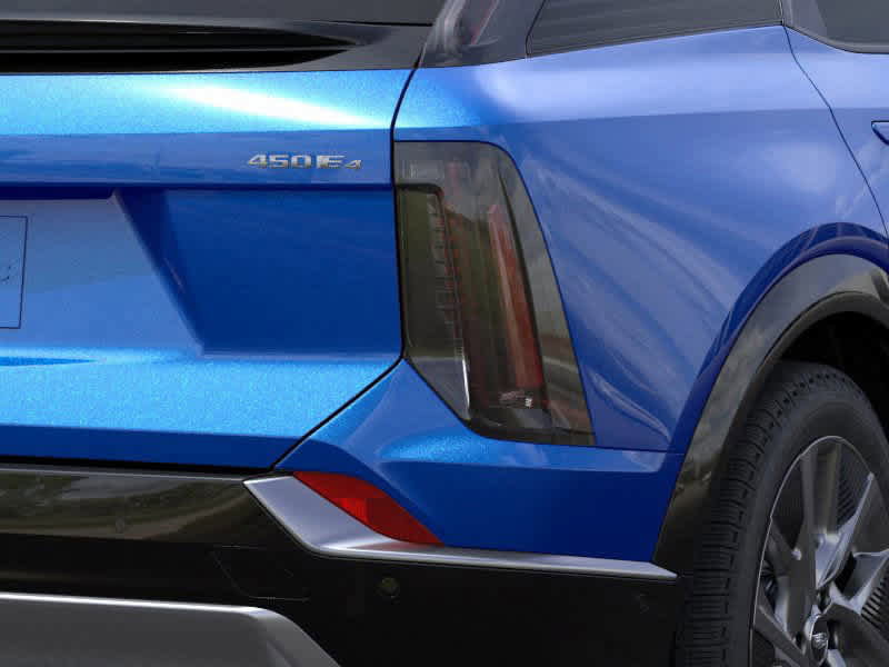 New 2025 Cadillac Optiq Luxury 2 image 25