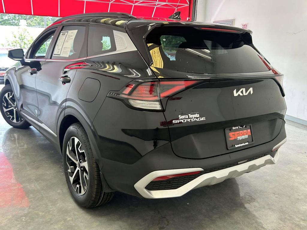 Used 2025 Kia Sportage EX w/ Premium Package FWD image 5