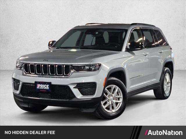 Used 2024 Jeep Grand Cherokee Laredo X RWD image 1