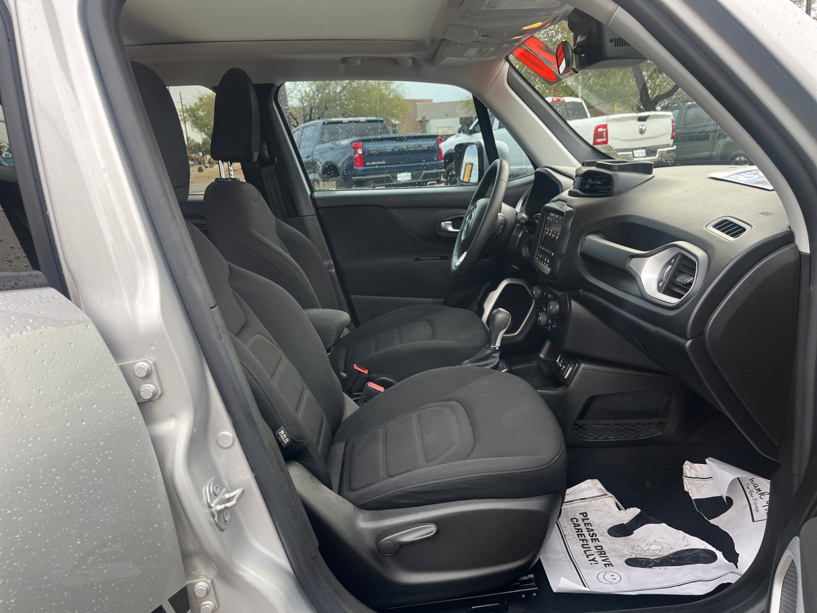 Used 2020 Jeep Renegade Latitude w/ UConnect 8.4 Nav Group image 19