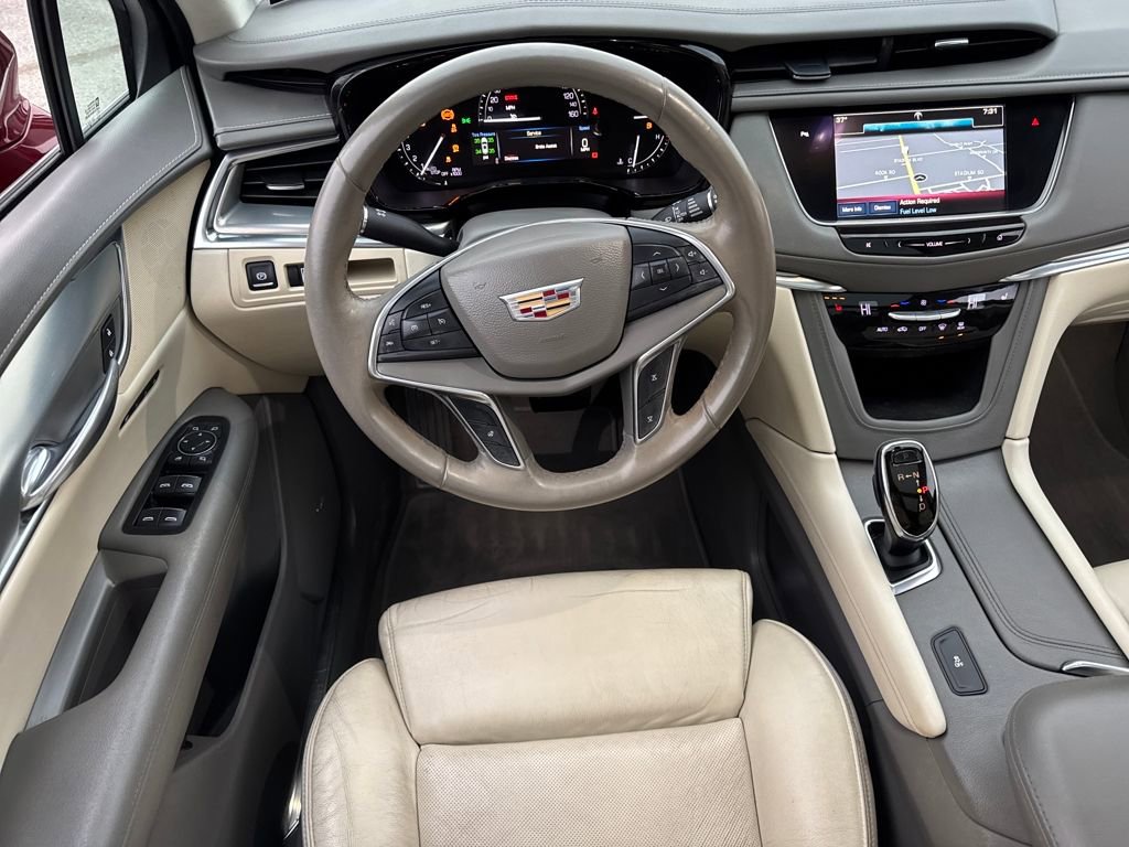 Used 2017 Cadillac XT5 Luxury image 14