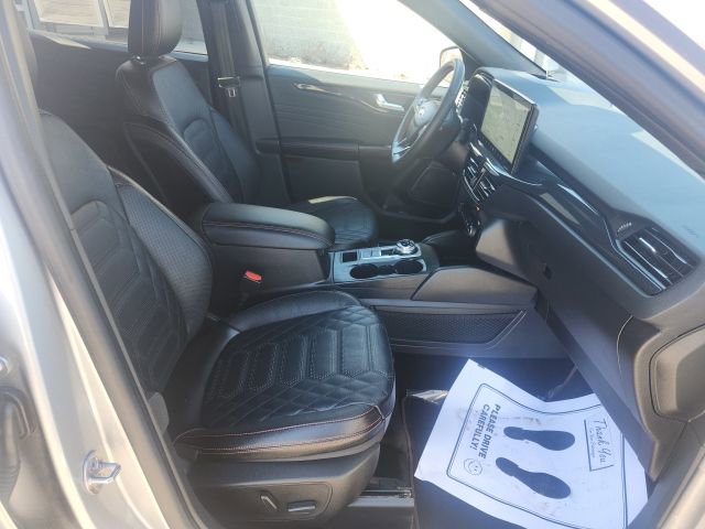 Used 2023 Ford Escape ST-Line Elite w/ Premium Technology Package image 11