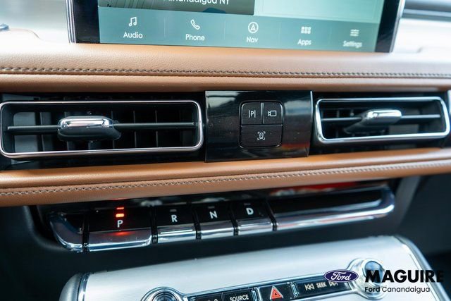 Used 2024 Lincoln Aviator Reserve w/ Equipment Group 201A image 29