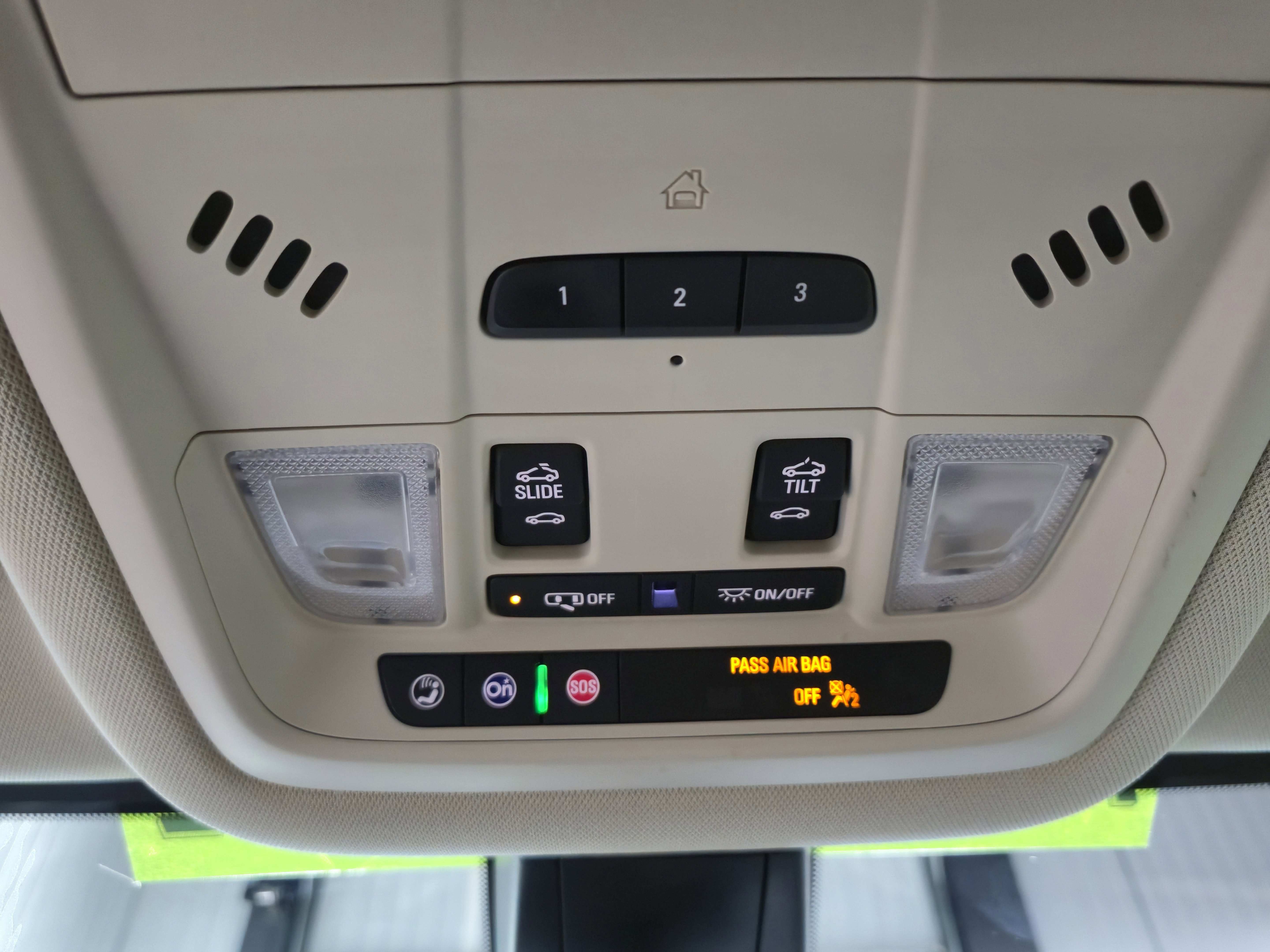 Certified 2020 GMC Acadia Denali w/ Technology Package image 16