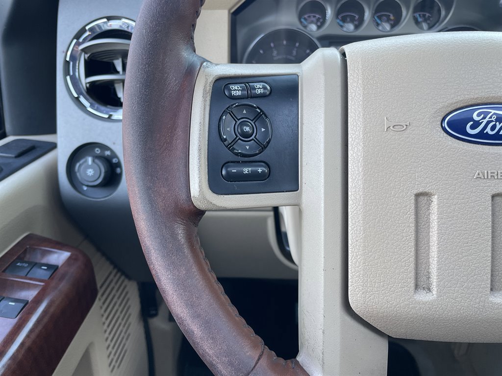 Used 2012 Ford F250 King Ranch w/ King Ranch w/Chrome Pkg image 28