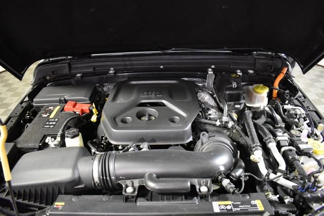 Used 2024 Jeep Wrangler High Altitude AWD/4WD image 38