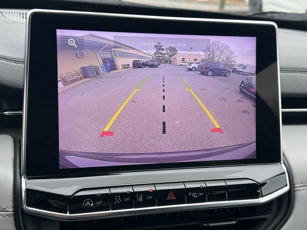 Used 2024 Jeep Compass Limited image 5