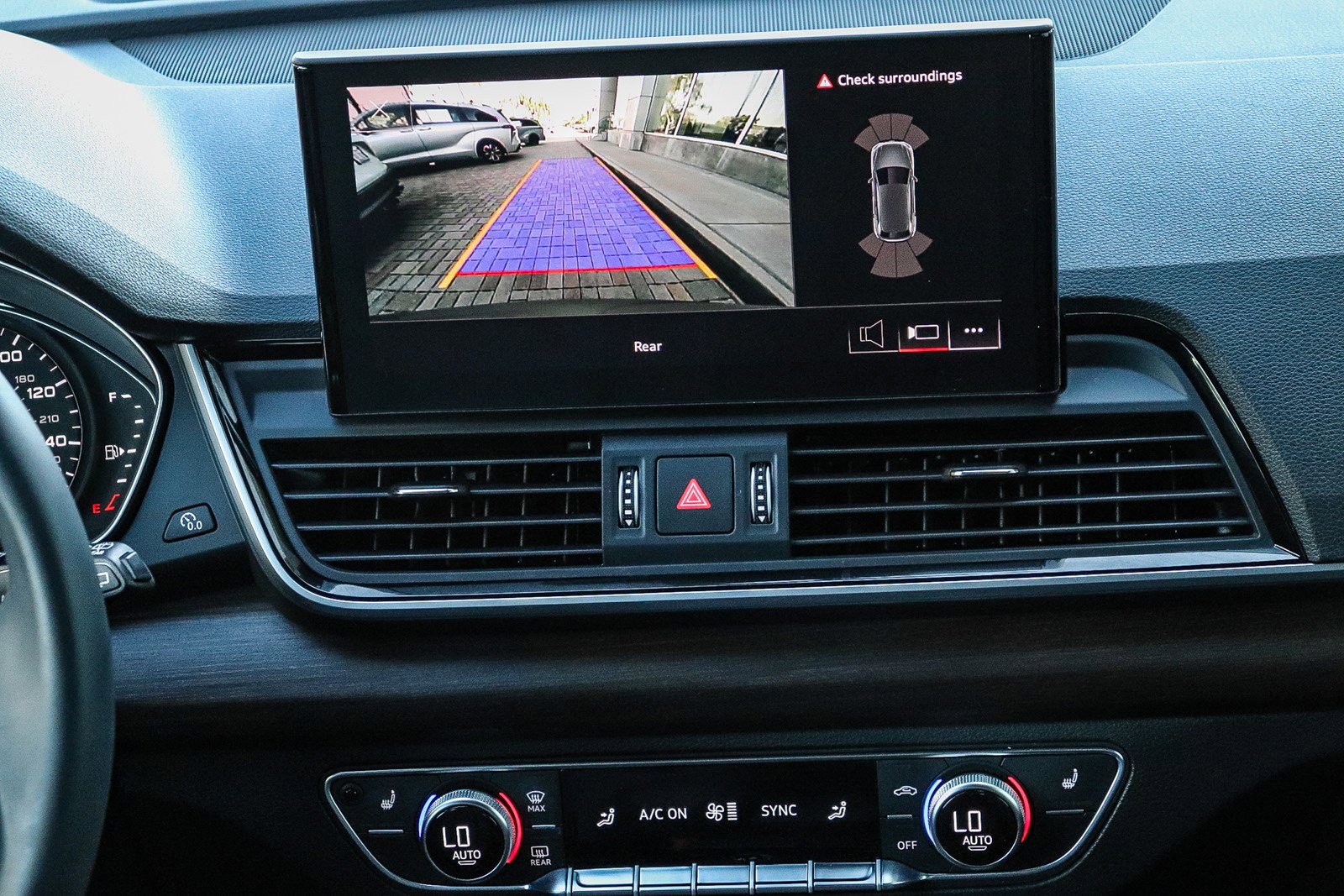 Used 2024 Audi Q5 2.0T Premium image 15