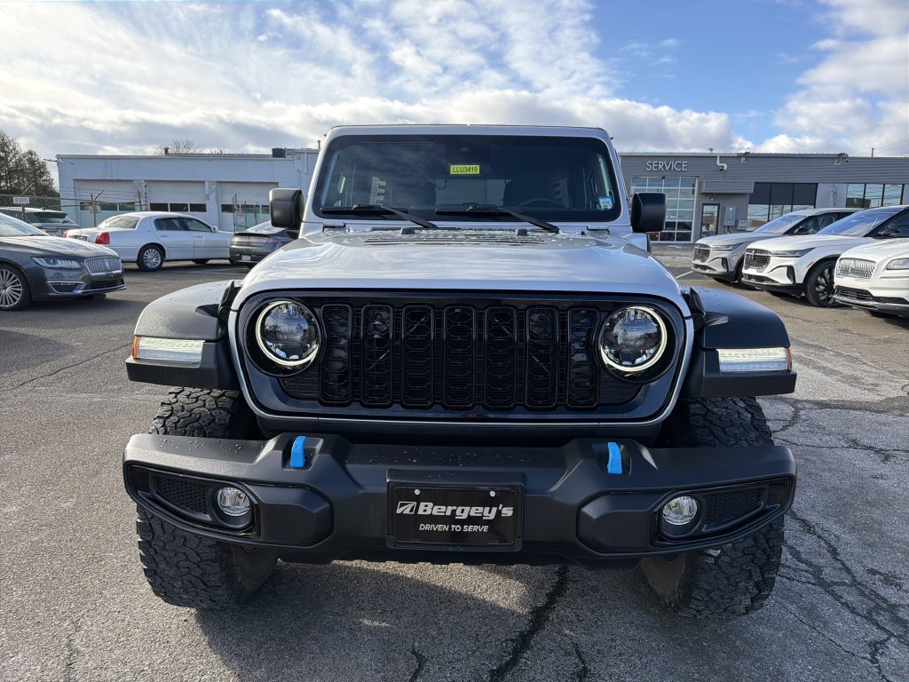 Used 2024 Jeep Wrangler Unlimited AWD/4WD image 12
