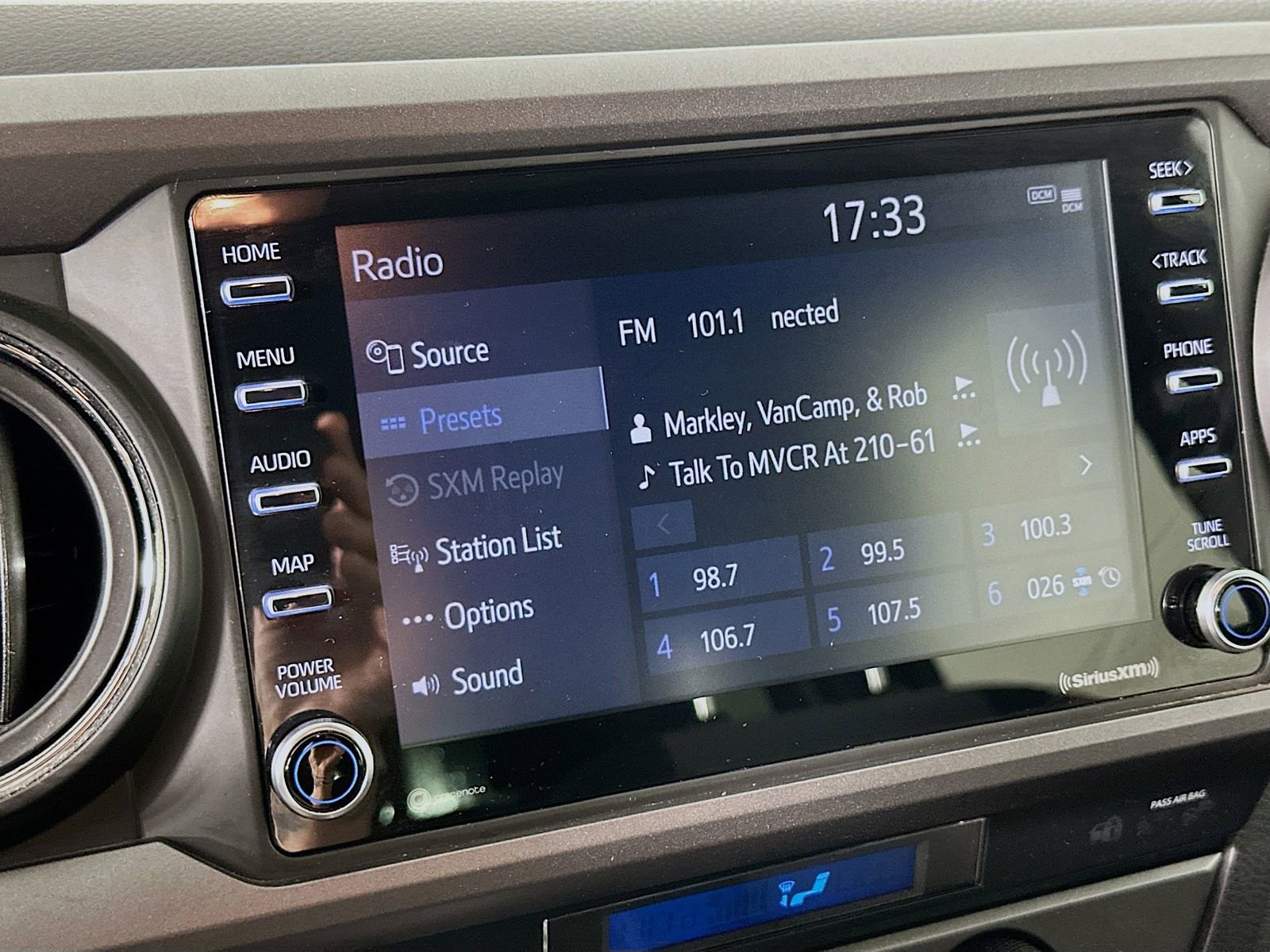 Used 2022 Toyota Tacoma TRD Off-Road image 15