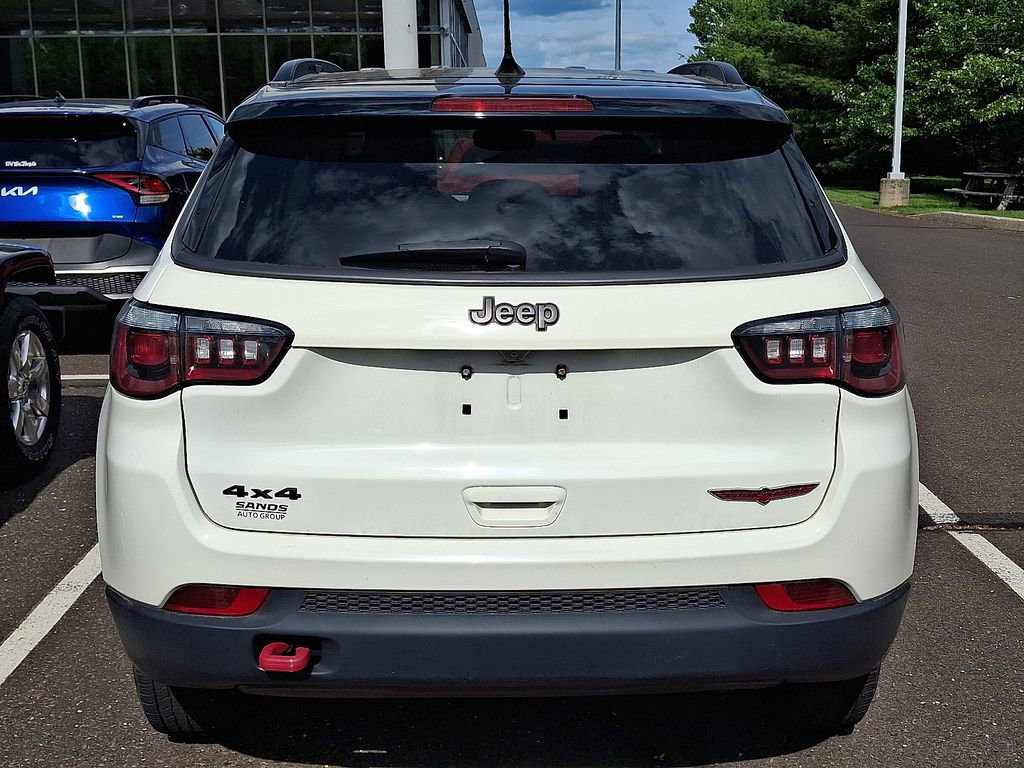Used 2019 Jeep Compass Trailhawk w/ Cold Weather Group AWD/4WD image 5