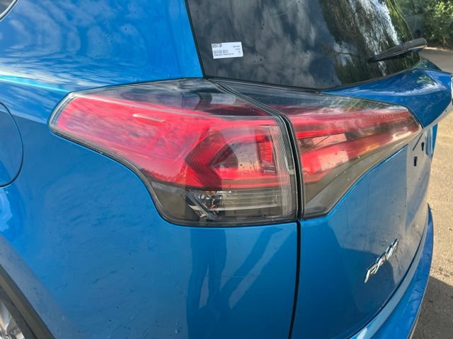 Used 2016 Toyota RAV4 Limited w/ Advanced Technology Package AWD/4WD image 11