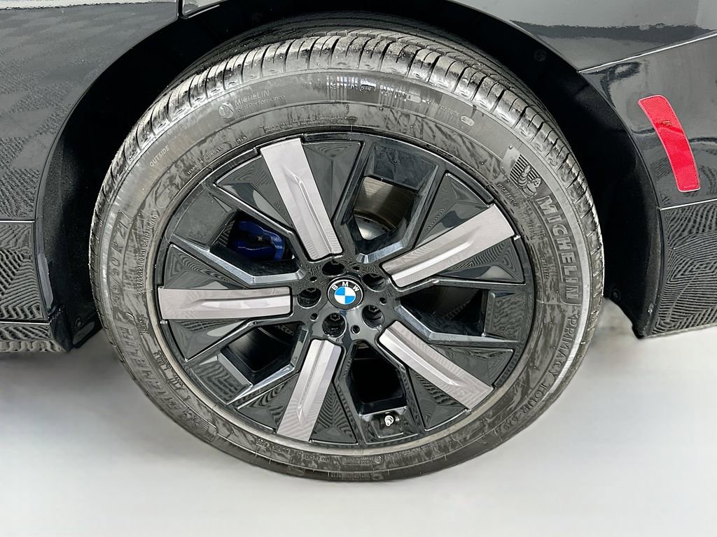 Certified 2024 BMW iX xDrive50 w/ Sport Package AWD/4WD image 31